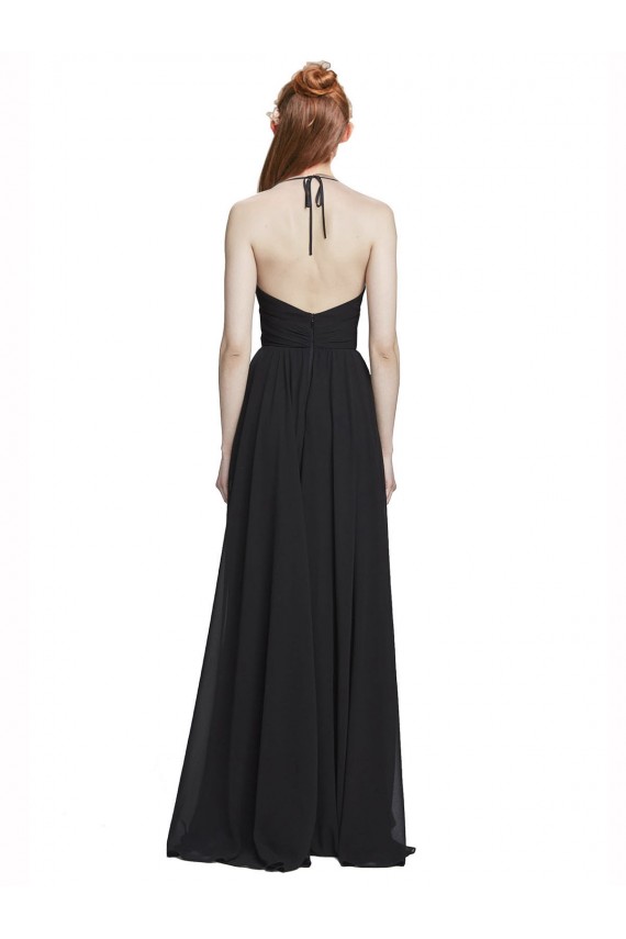 Dunkelmarine A-Linien Neckholder V-Ausschnitt Chiffon Lange Brautjungfernkleider Hersteller