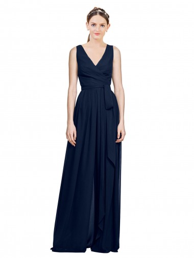Dunkelmarine A-Linien V-Ausschnitt Chiffon Lange Brautjungfernkleider Hersteller