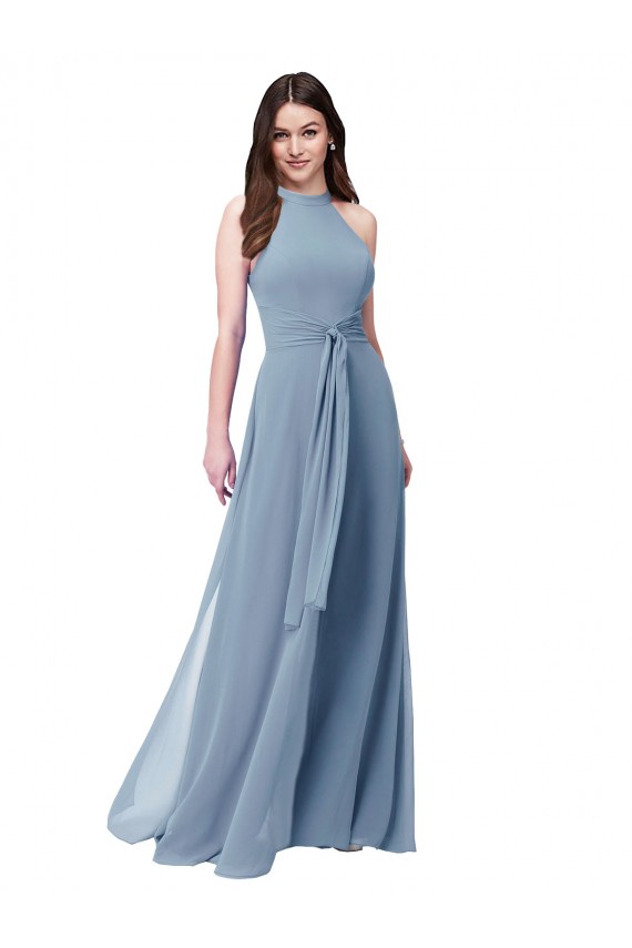 Staubiges Blau A-Linien Neckholder Stehkragen Ausschnitt Chiffon Lange Brautjungfernkleider Hersteller