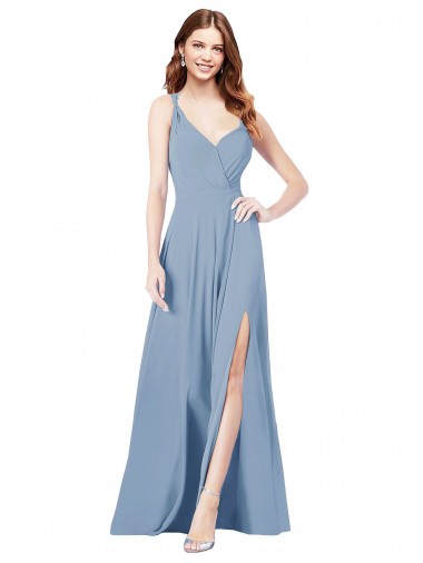 Staubiges Blau A-Linien Spaghetti-Träger V-Ausschnitt Chiffon Lange Brautjungfernkleider Hersteller