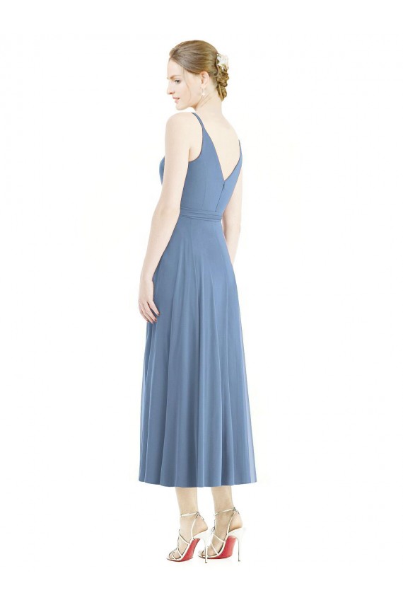 Staubiges Blau A-Linien Spaghetti-Träger Wadenlang Chiffon Kurze Brautjungfernkleider Hersteller